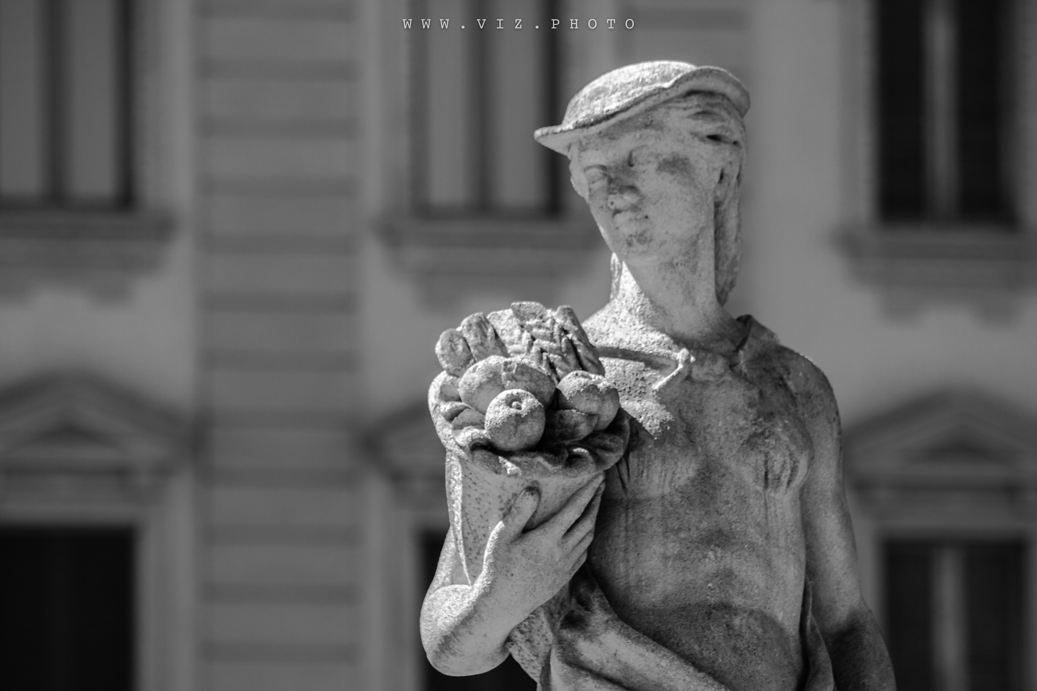 femminile statua